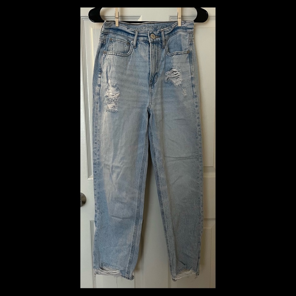American Eagle Distressed Highest Rise 90’s Boyfriend Jeans • size 2